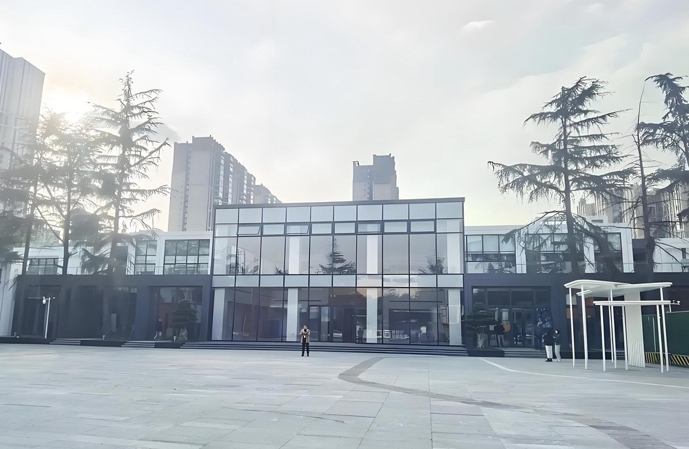 晶立方新经济总部基地外观图